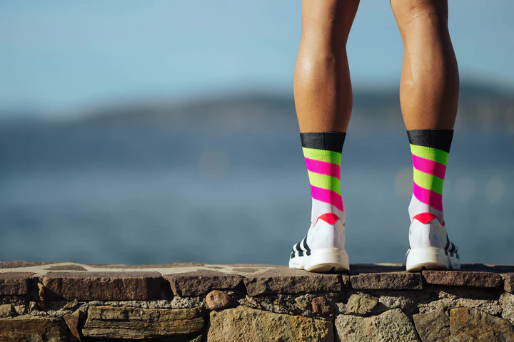 Incylence - Incylence Unisex's Ultralight High-Cut Running Socks (Spirals) - Cam2