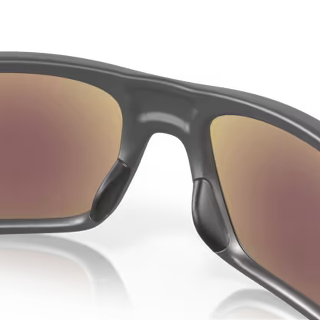 Oakley - Oakley Drop Point Matte Dark Grey/Prizm Sapphire Polarized 0OO9367-936706 - Cam2