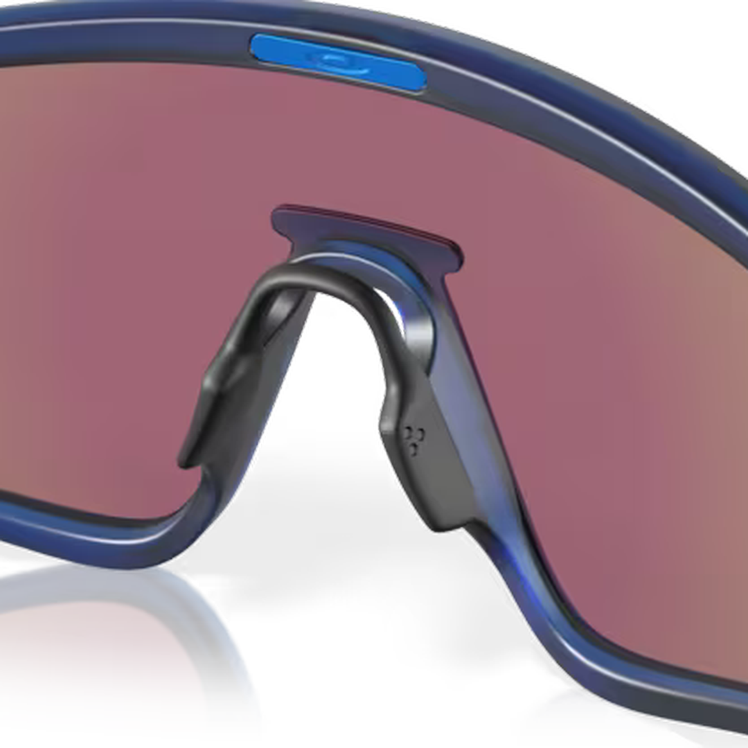 Oakley - Oakley Latch Panel Sunglasses 0OO9404-940406 - Cam2