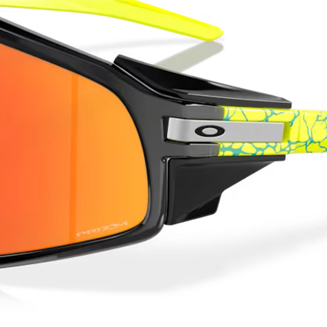 Oakley - Oakley Latch Panel Sunglasses 0OO9404-940410 - Cam2