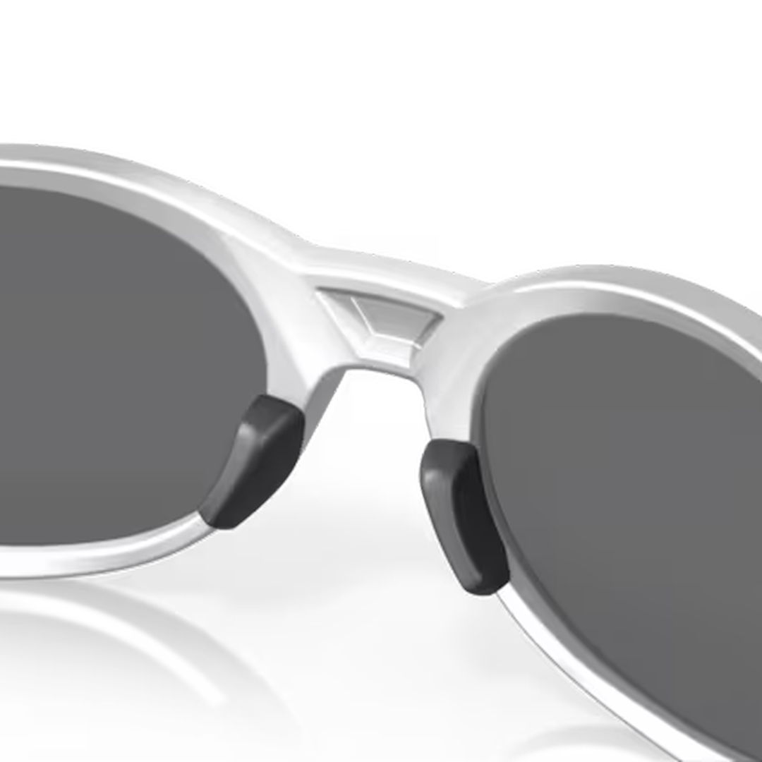 Oakley - Oakley Eyejacket Redux Silver/Prizm Black Polarized 0OO9438-943805 - Cam2