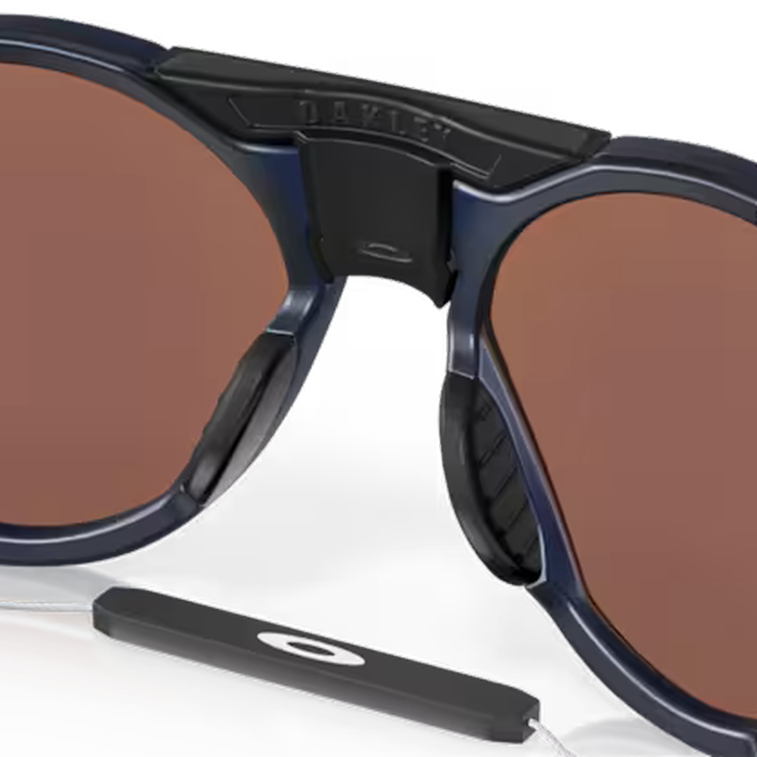 Oakley - Oakley Clifden Matte Translucent Blue/Prizm Deep Water Polarized 0OO9440-944005 - Cam2