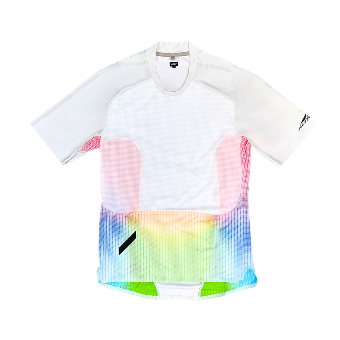 Soar - Soar Women's Soar X Altra Trail Race Top - Cam2