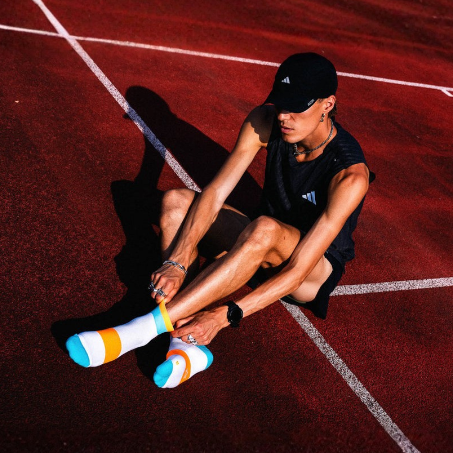 Incylence - Incylence Bands Low-Cut Running Socks - Cam2