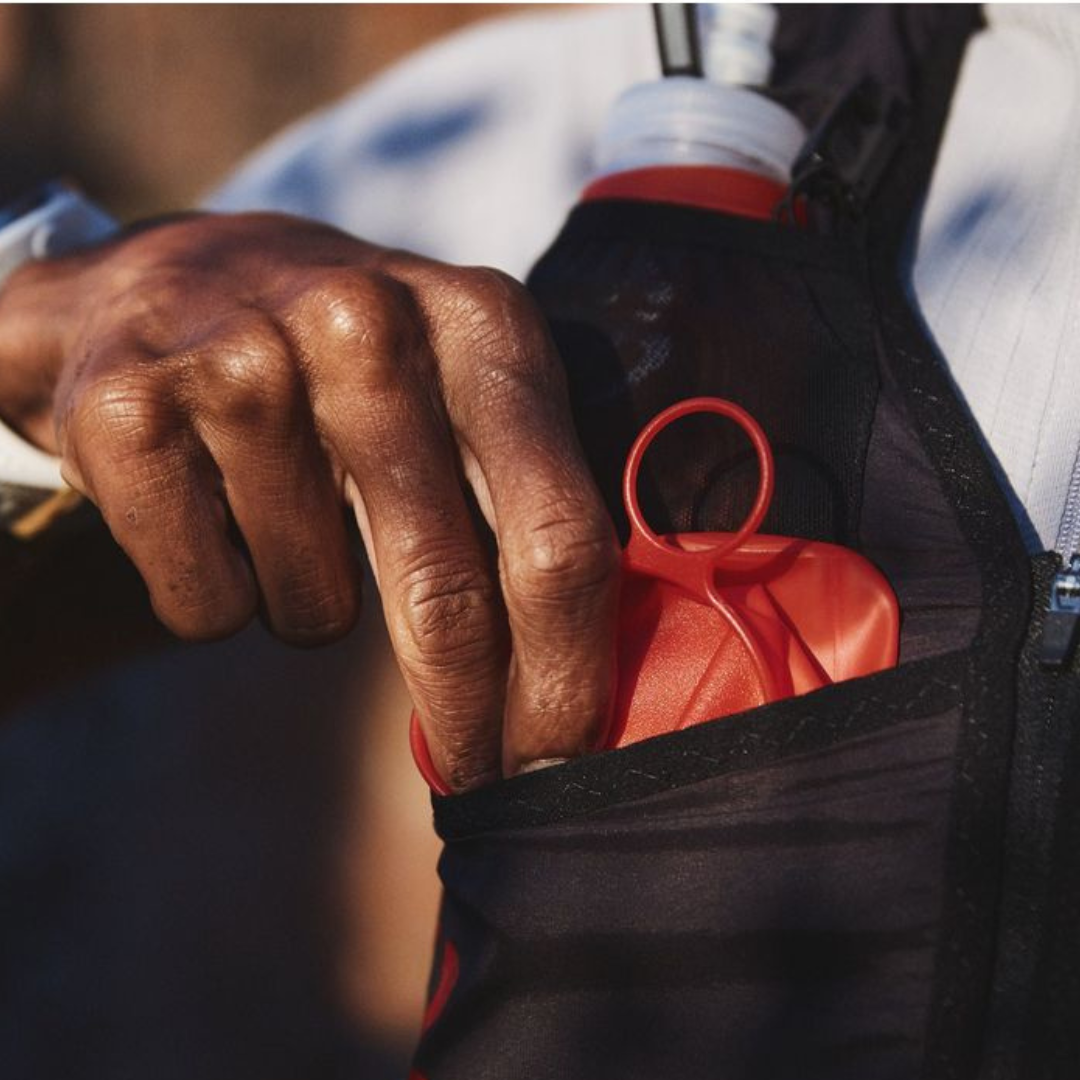 Compressport (C) - Compressport UltRun S Pack Evo 15 - Cam2