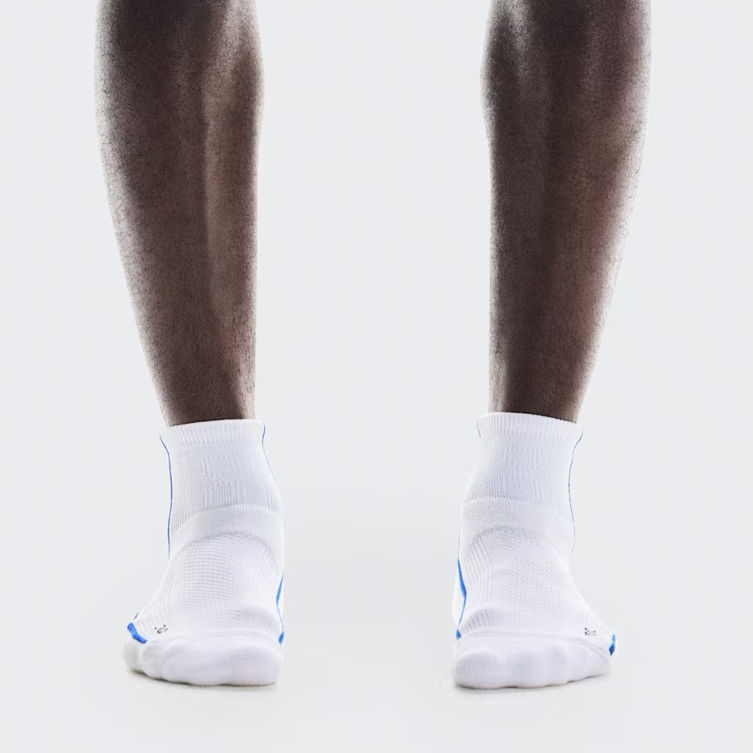 On Running - On Unisex's Court Sock Mid - Cam2