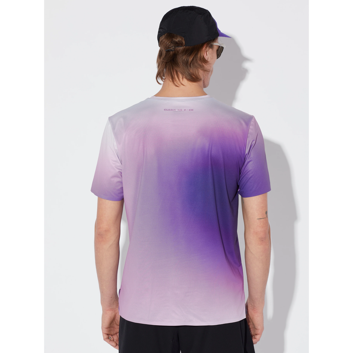 CIRCLE - CIRCLE Men's Legend™ Race T-Shirt - Cam2