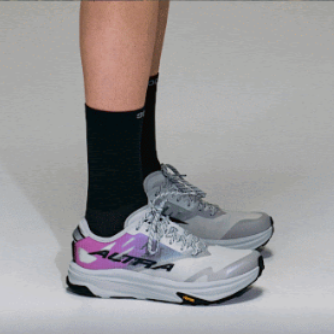 Altra - Altra Women's Mont Blanc Carbon Trail Running Shoes (Soar Special Edition) - Cam2