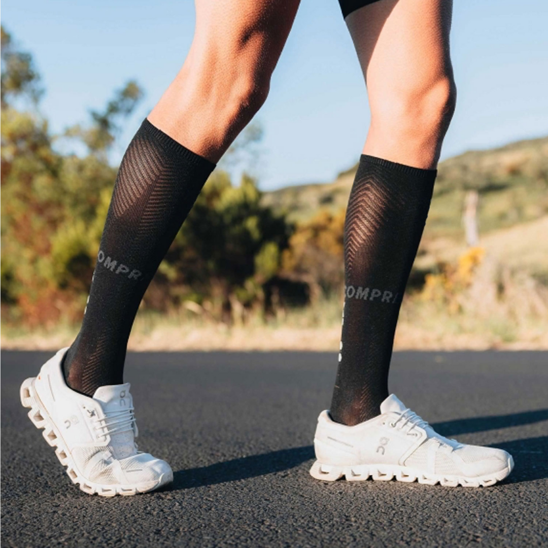 Compressport (C) - Compressport Unisex's Full Socks Oxygen - Cam2