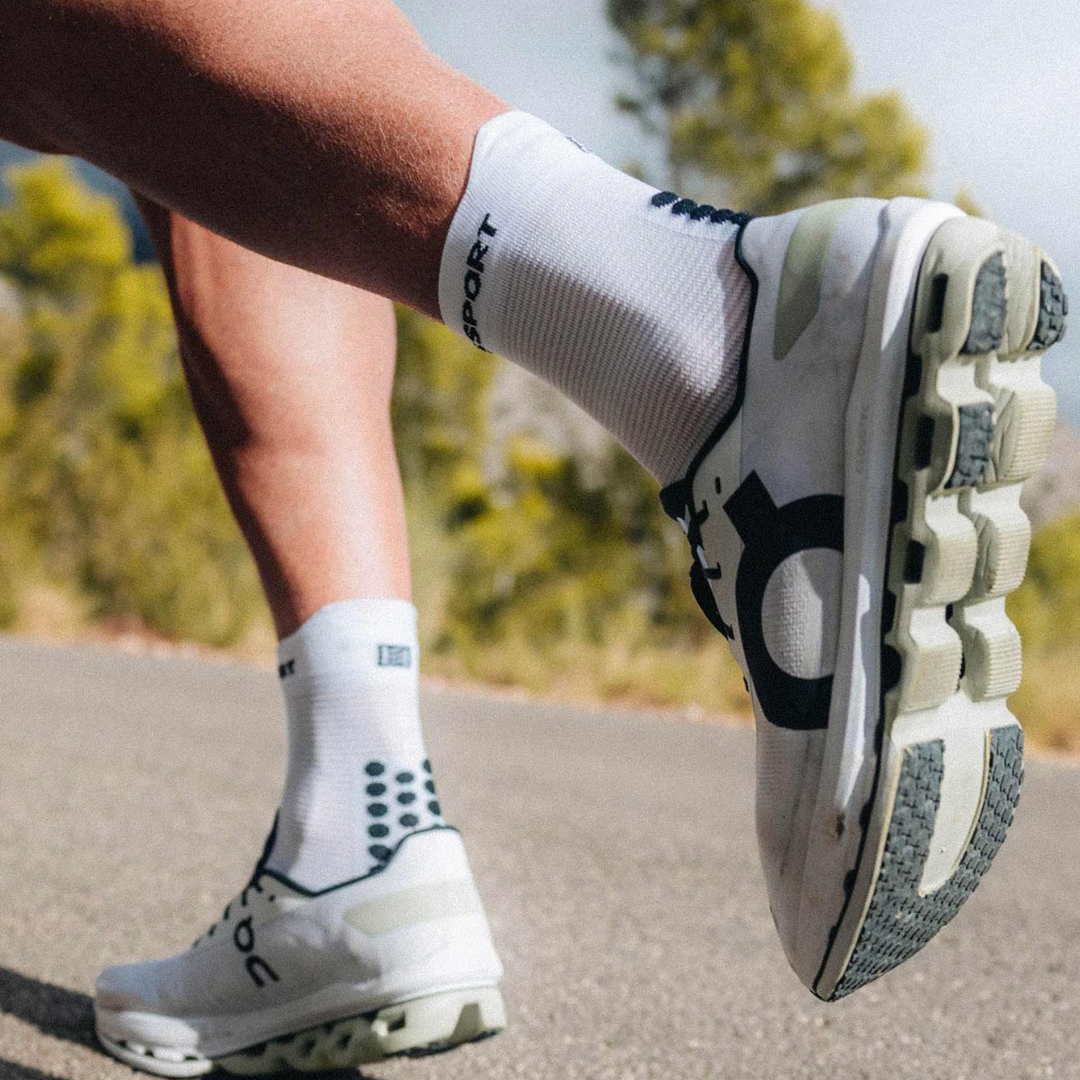 Compressport (C) - Compressport Unisex's Pro Racing Socks V4.0 Run High - Cam2