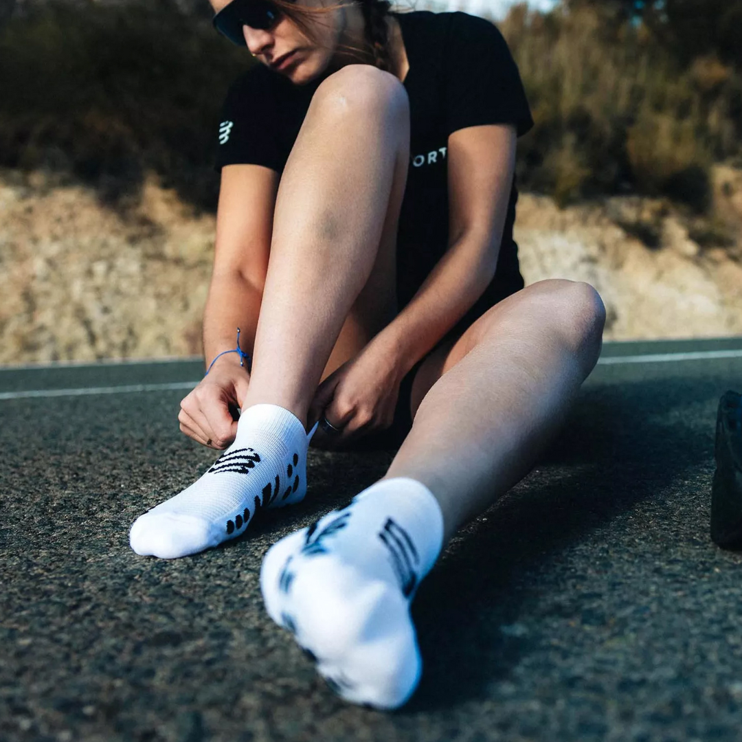 Compressport (C) - Compressport Unisex's Pro Racing Socks v4.0 Run Low - Cam2