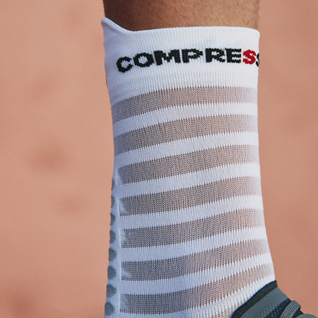 Compressport (C) - Compressport Unisex's Pro Racing Socks V4.0 Ultralight RH - Cam2