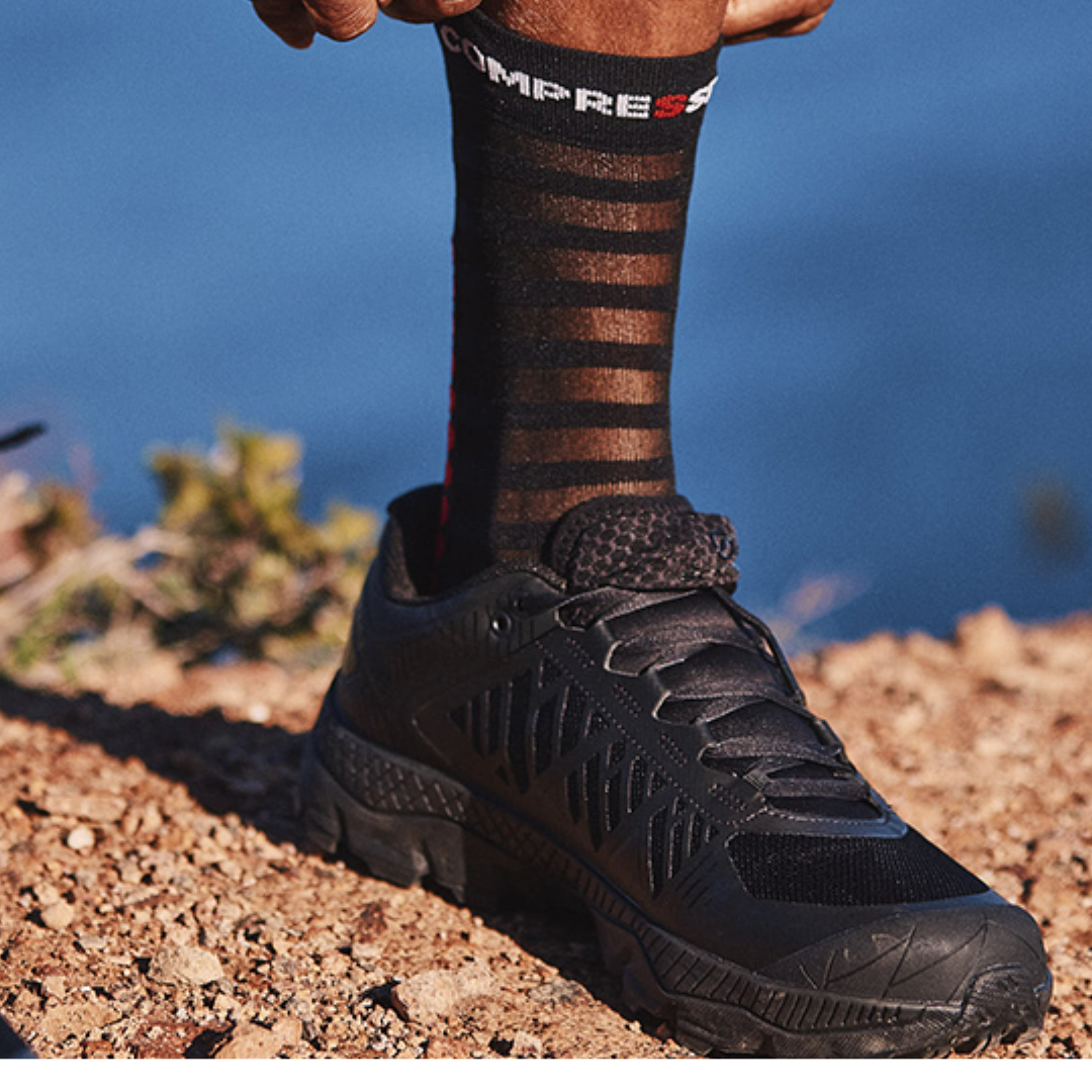 Compressport (C) - Compressport Unisex's Pro Racing Socks V4.0 Ultralight RH - Cam2