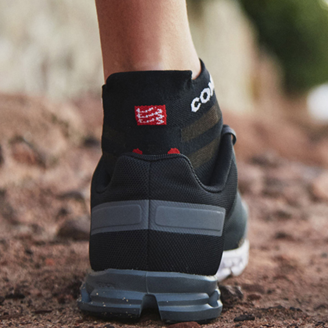 Compressport (C) - Compressport Unisex's Pro Racing Socks V4.0 Ultralight RL - Cam2