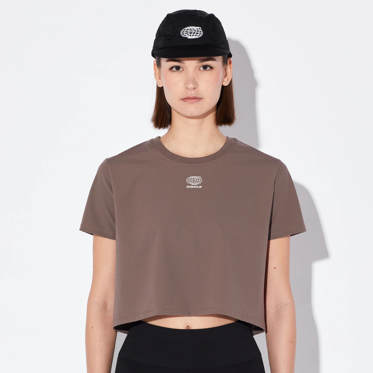 CIRCLE - CIRCLE Women's Crop Top Smooth Operator 2.0 - Cam2