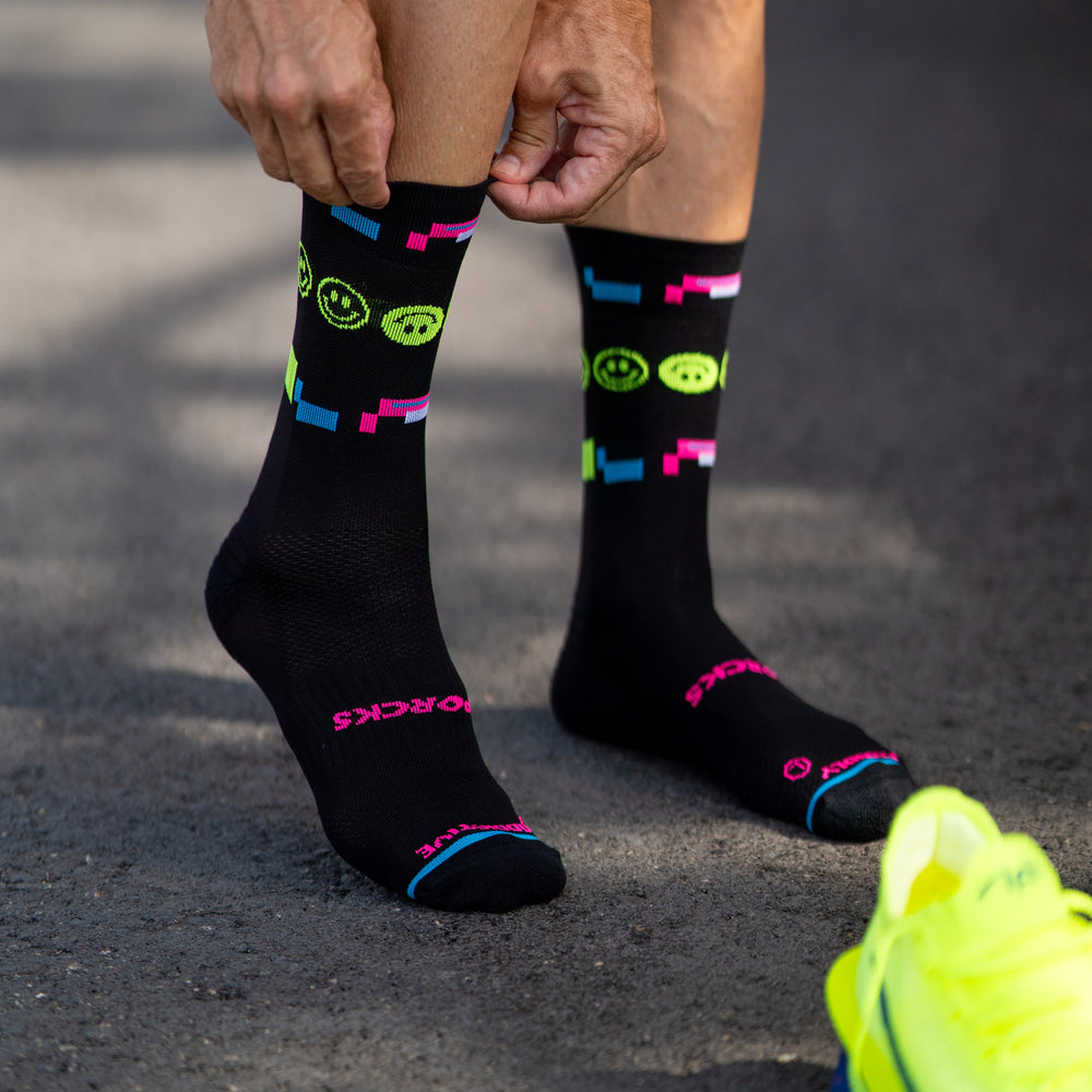 Sporcks - Sporcks 80'S Night Running Socks - Cam2