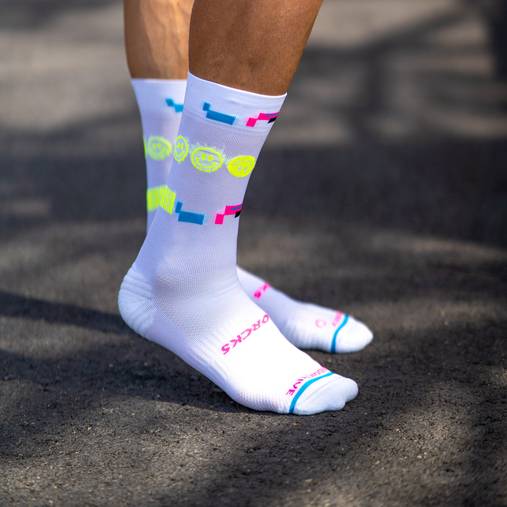 Sporcks - Sporcks 80'S Night Running Socks - Cam2