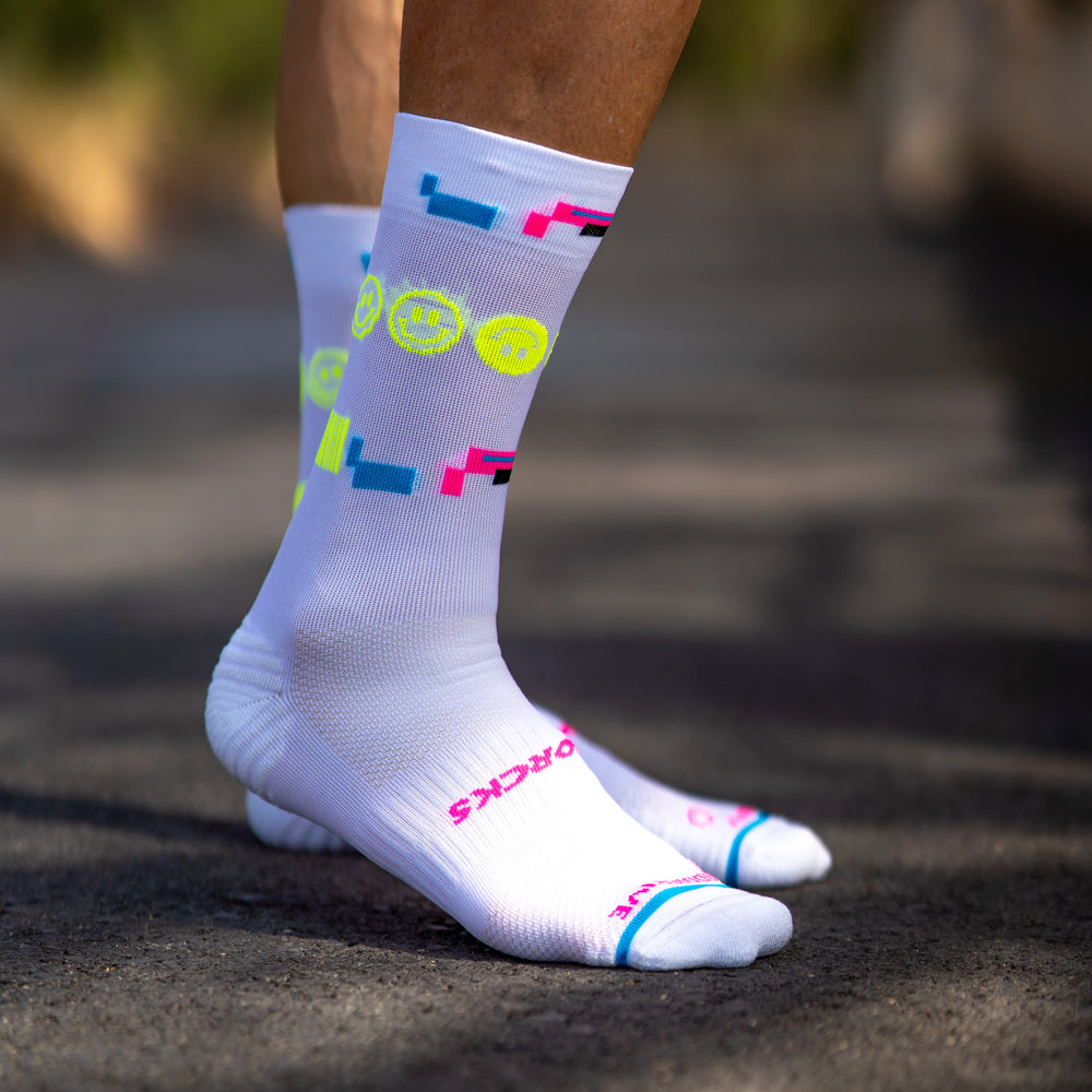 Sporcks - Sporcks 80'S Night Running Socks - Cam2