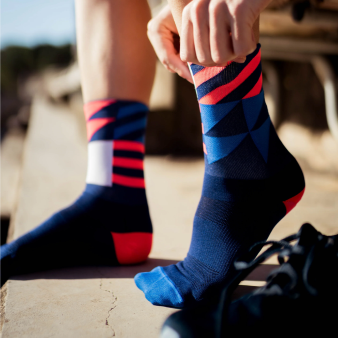 Incylence - Incylence Ultralight Elements High-Cut Running Socks - Cam2