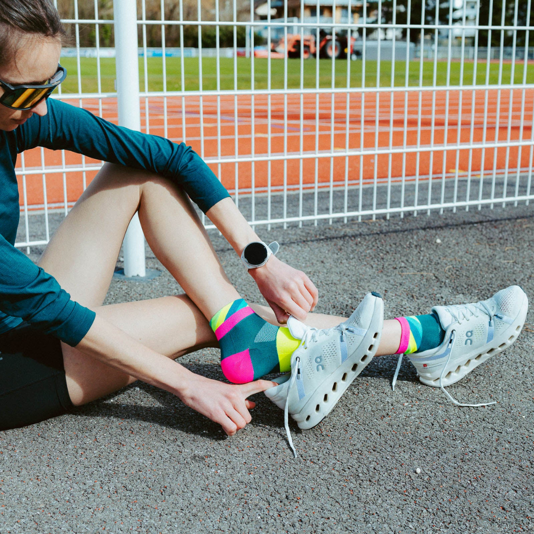 Incylence - Incylence Ultralight Strides Low-Cut Running Socks - Cam2