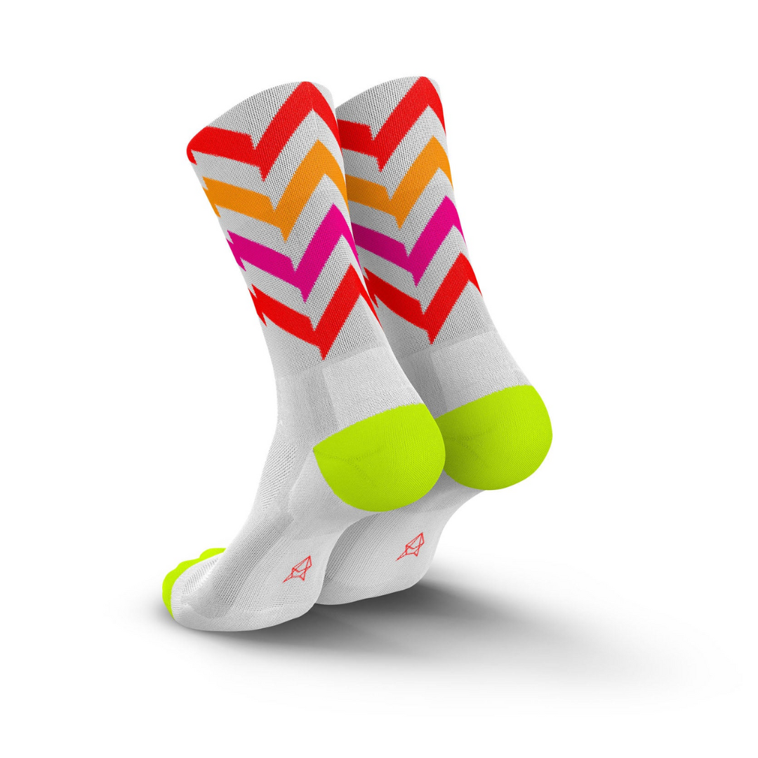 Incylence - Incylence Ultralight Waves High-Cut Running Socks - Cam2