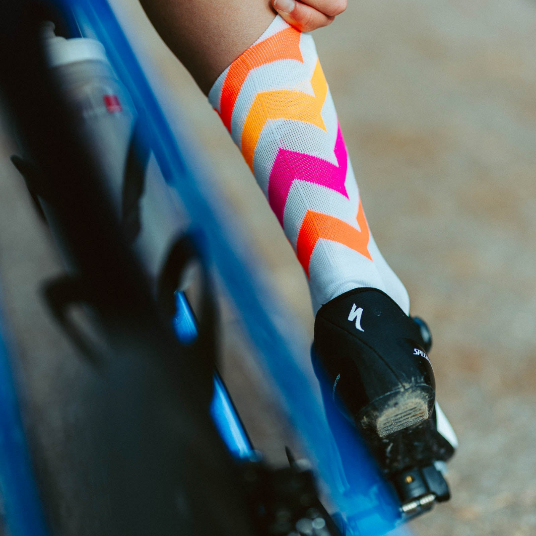 Incylence - Incylence Ultralight Waves High-Cut Running Socks - Cam2