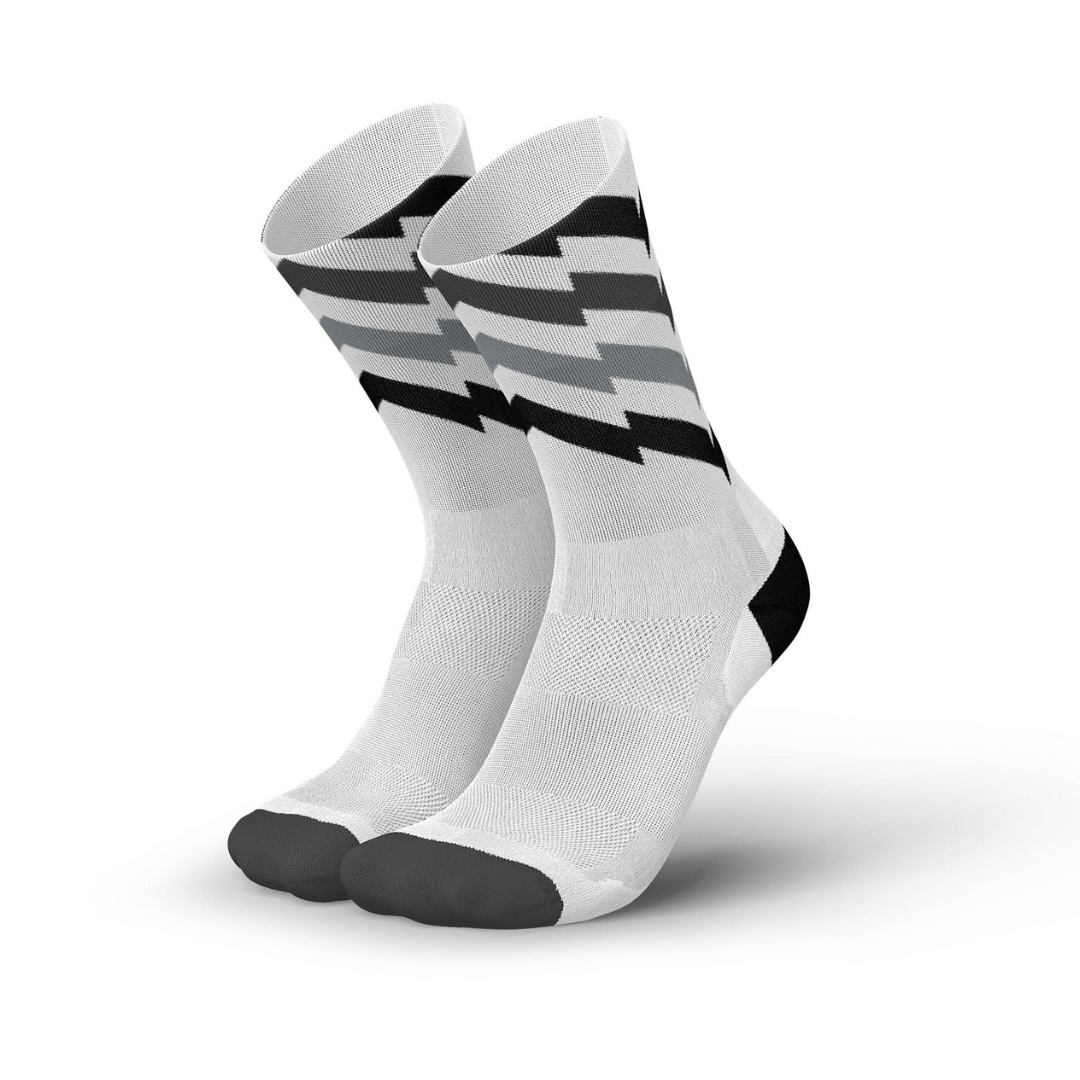 Incylence - Incylence Ultralight Waves High-Cut Running Socks - Cam2