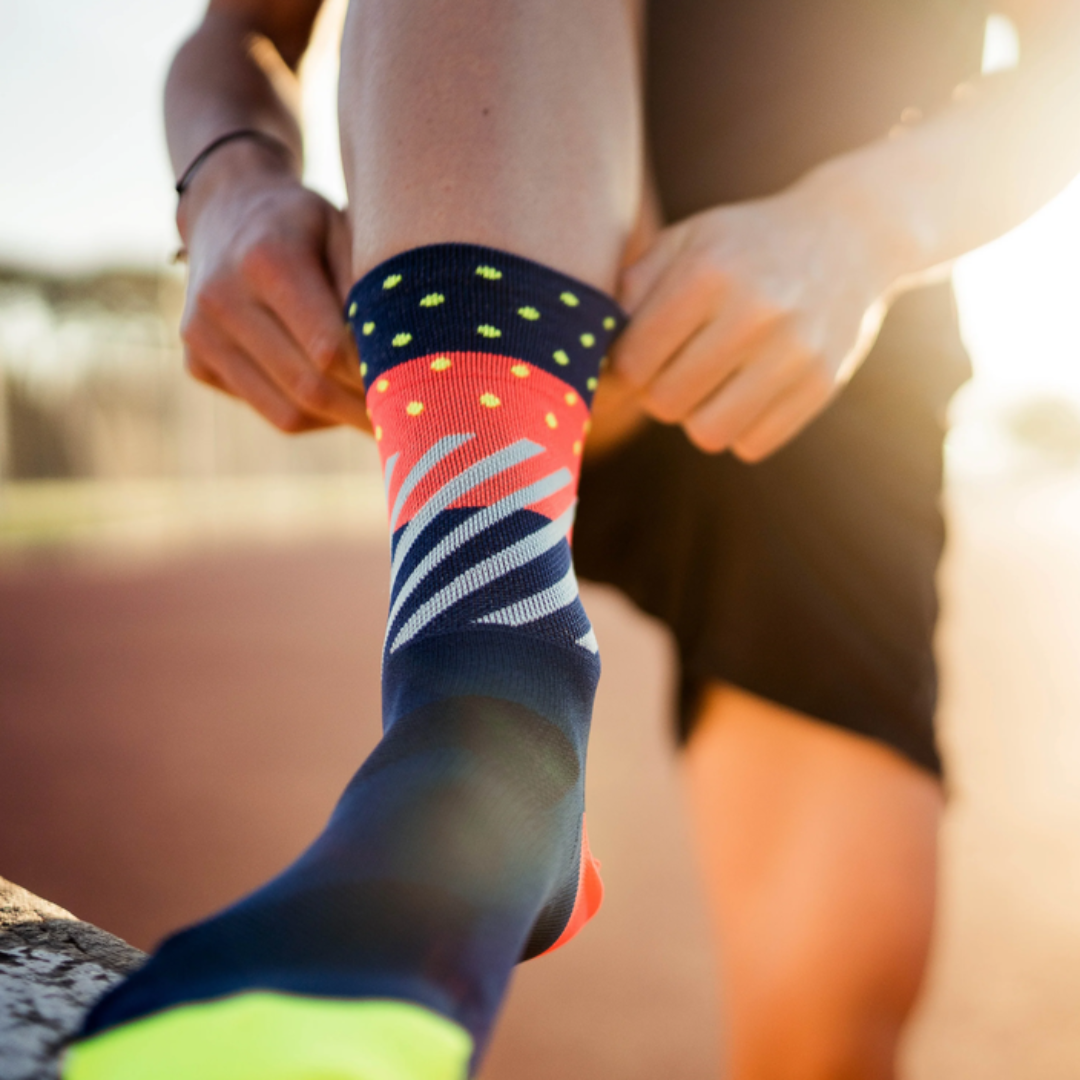 Incylence - Incylence Ultralight Wildness High-Cut Running Socks - Cam2