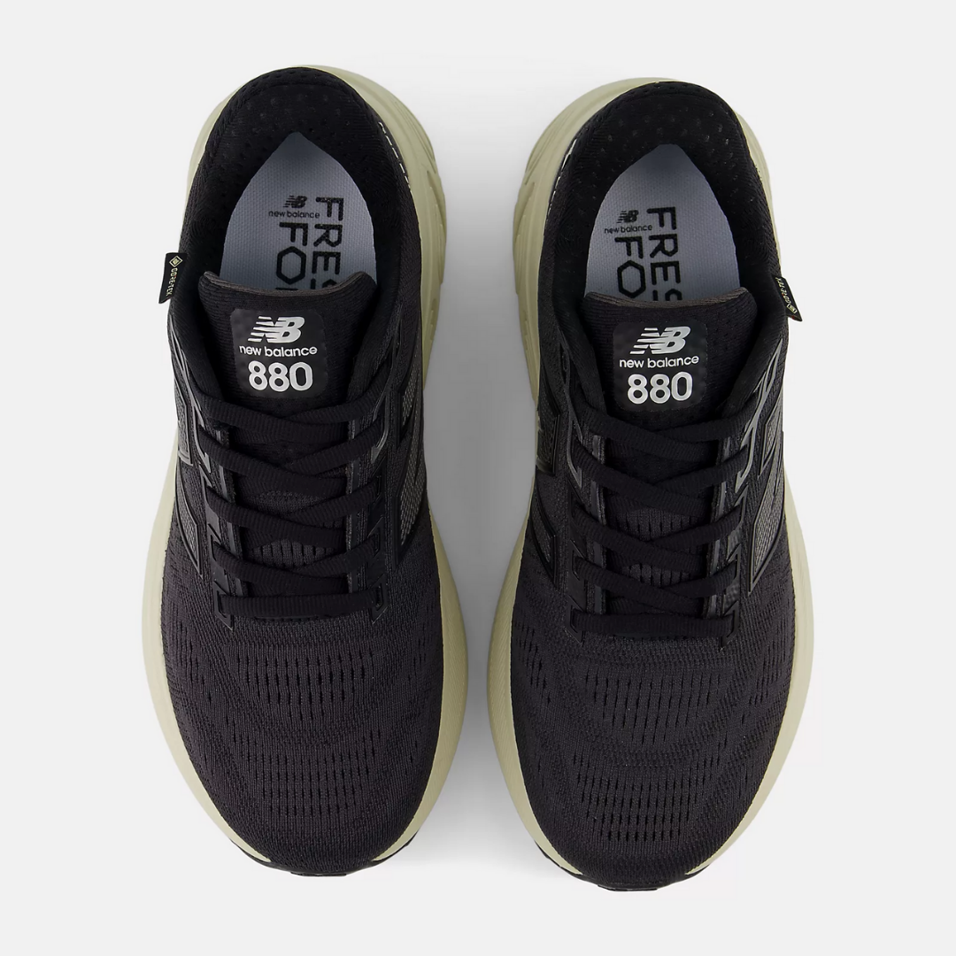 New Balance - New Balance Women's Fresh Foam X 880 V15 GTX Road Running Shoes (W880GB15) - Cam2
