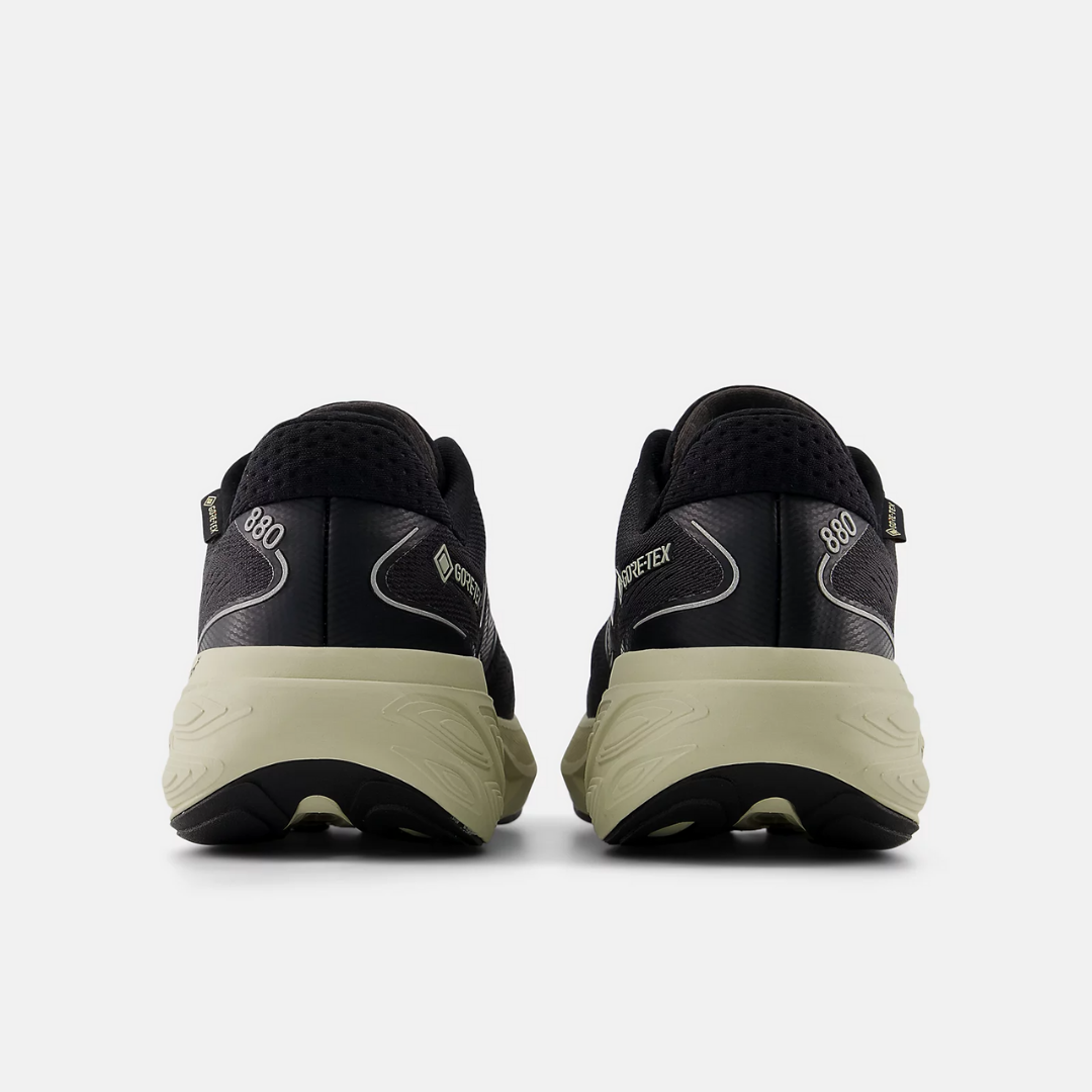 New Balance - New Balance Women's Fresh Foam X 880 V15 GTX Road Running Shoes (W880GB15) - Cam2