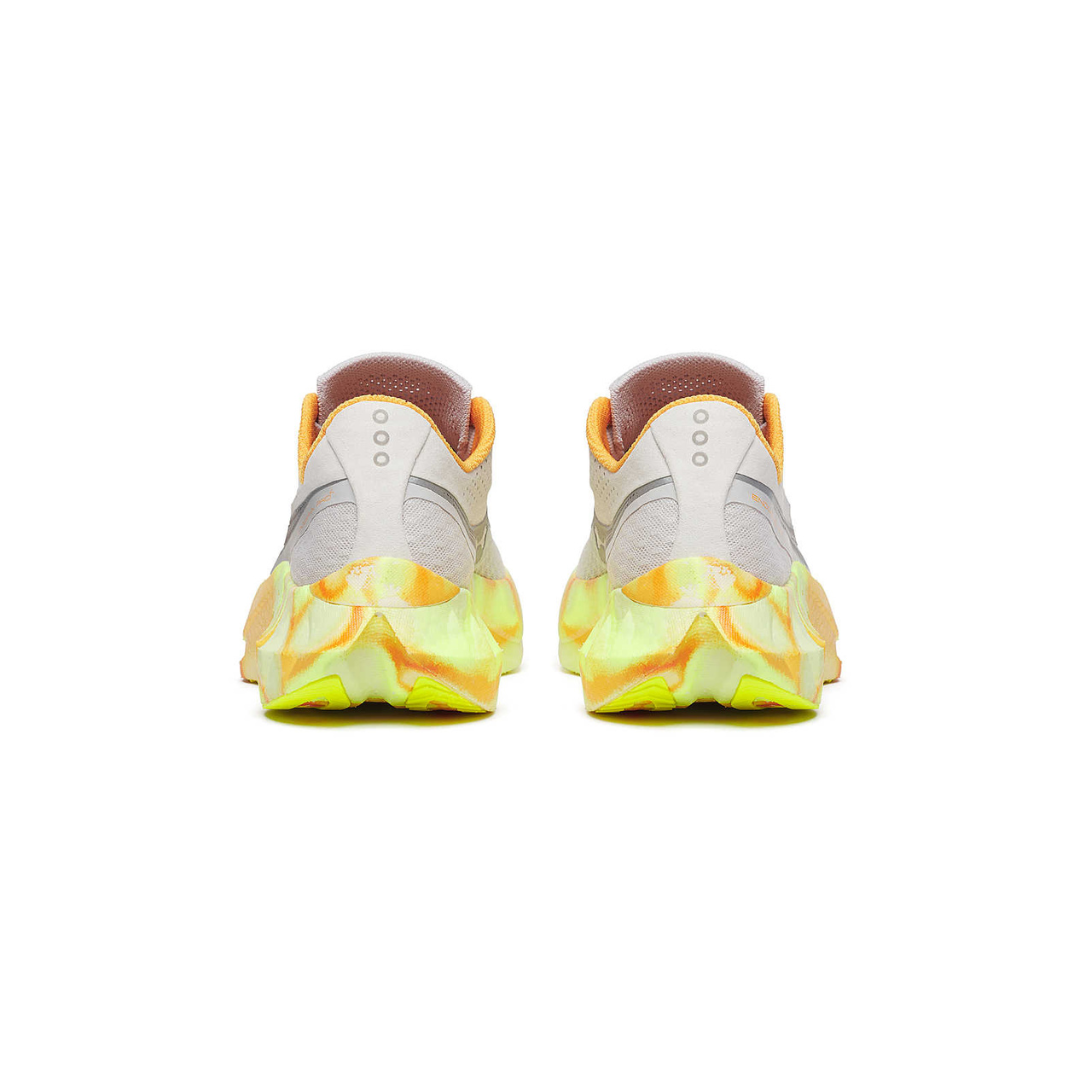Saucony - Saucony Women's Endorphin Pro 4 Road Ruuning Shoes (Fog/ Peel) - Cam2