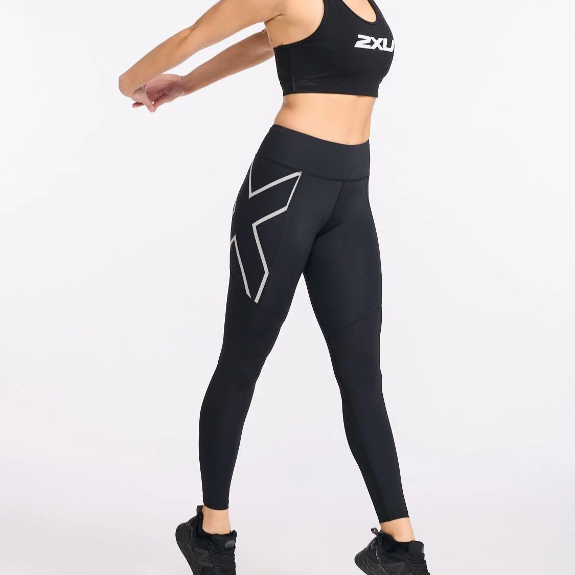 2XU - 2XU Women's Aero Vent Mid-Rise Compression Tights - Cam2