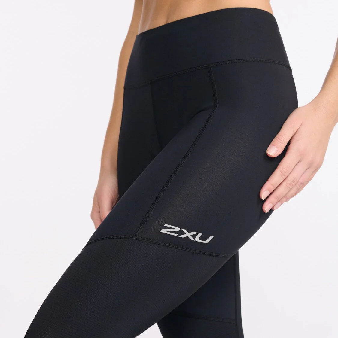 2XU - 2XU Women's Aero Vent Mid-Rise Compression Tights - Cam2