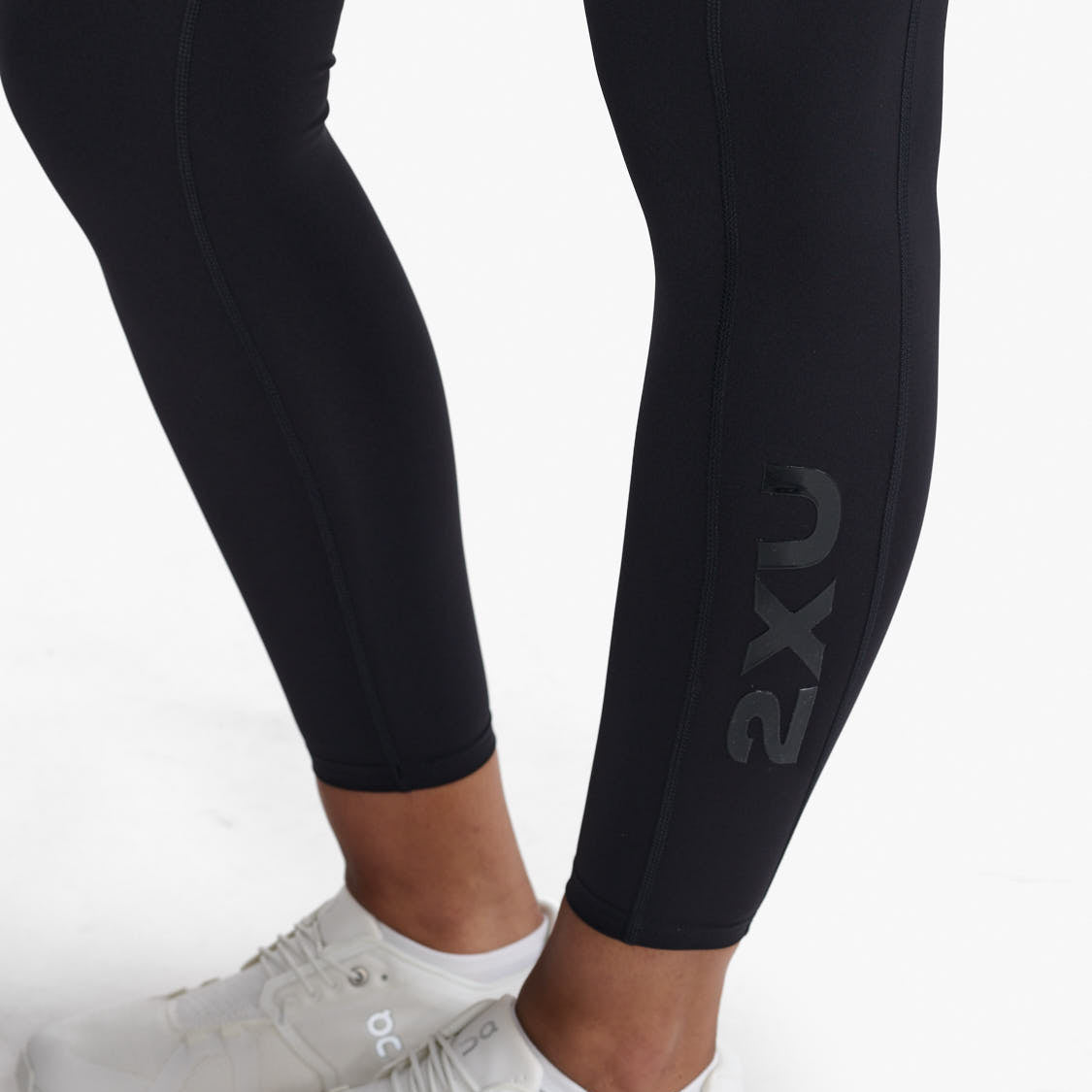 2XU - 2XU Women's Form Stash Hi-Rise Compression Tight - Cam2