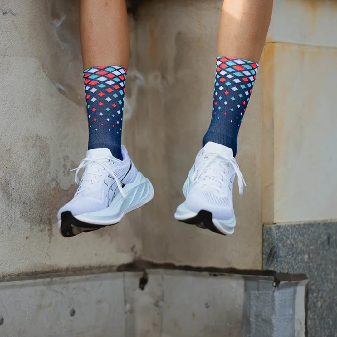 Incylence - Incylence Crystals High-Cut Running Socks - Cam2