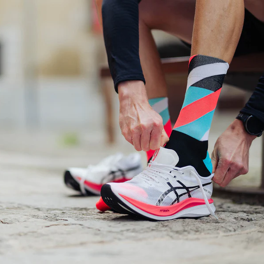 Incylence - Incylence Loops High-Cut Running Socks - Cam2