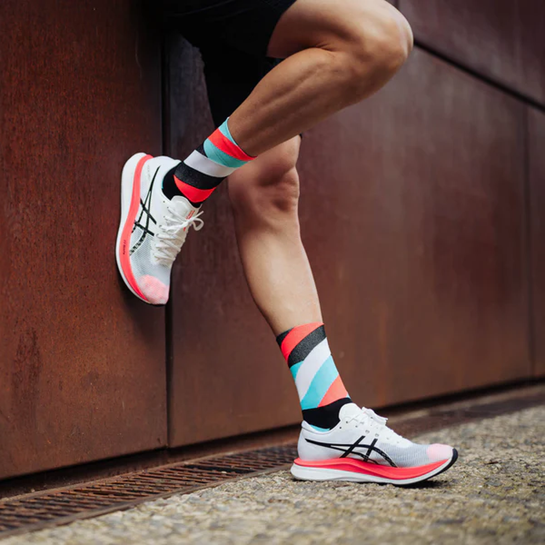 Incylence - Incylence Loops High-Cut Running Socks - Cam2
