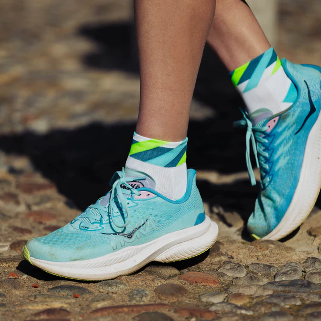 Incylence - Incylence Loops Low-Cut Running Socks - Cam2