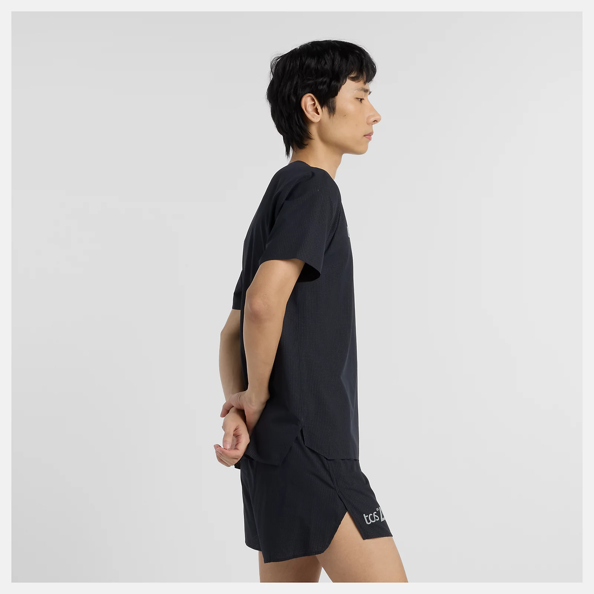 New Balance - New Balance Men's London Edition Race Day Ultra Light T-Shirt - Cam2