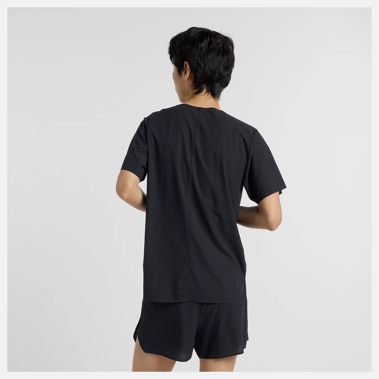 New Balance - New Balance Men's London Edition Race Day Ultra Light T-Shirt - Cam2