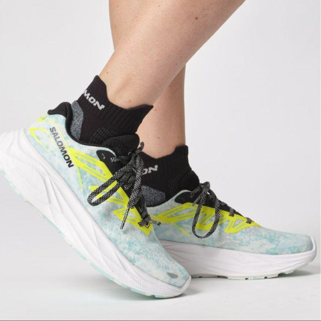 Salomon Women's Aero Glide 2 Road Running Shoes (L47426700) - Cam2