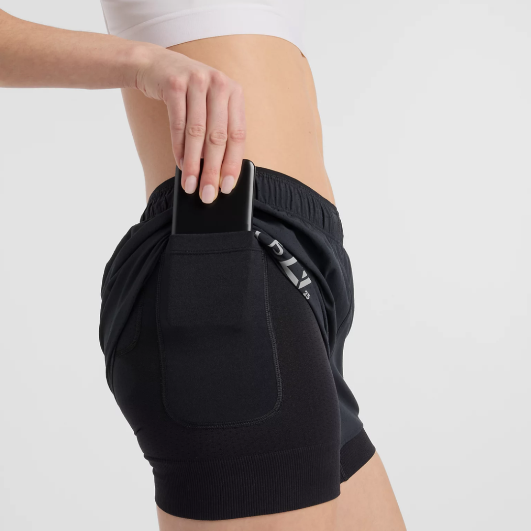 New Balance - New Balance Women's London Special Edition 3" RC 2-in-1 Shorts - Cam2