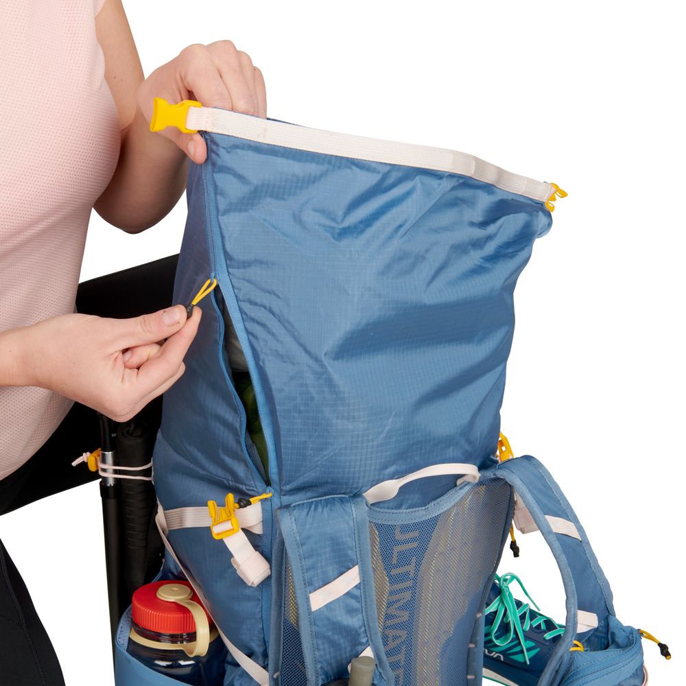 Ultimate Direction Women's Fastpackher 30 - Cam2