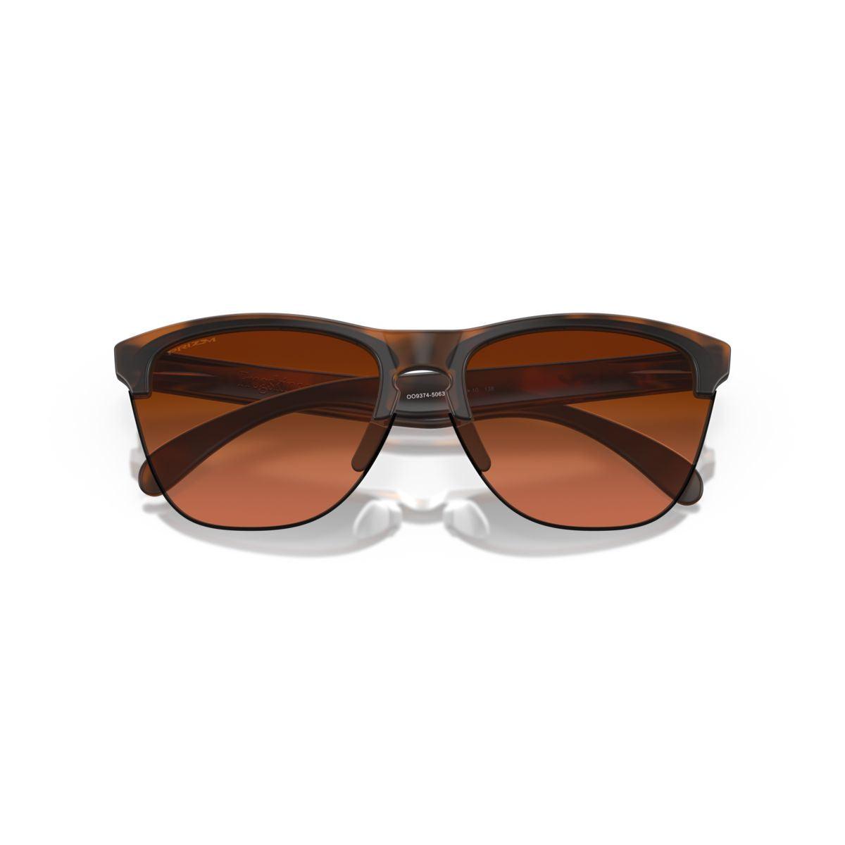 Oakley Frogskins Lite Matte Brown Tortoise/Prizm Brown Gradient 0OO9374-937450