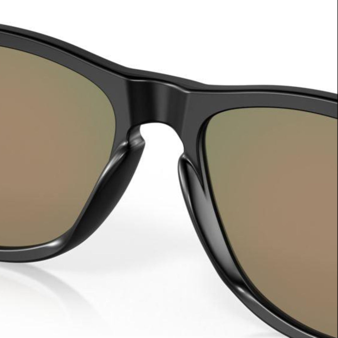 Oakley Frogskins (Low Bridge Fit) Matte Black/Prizm Ruby 0OO9245-924563 - Cam2