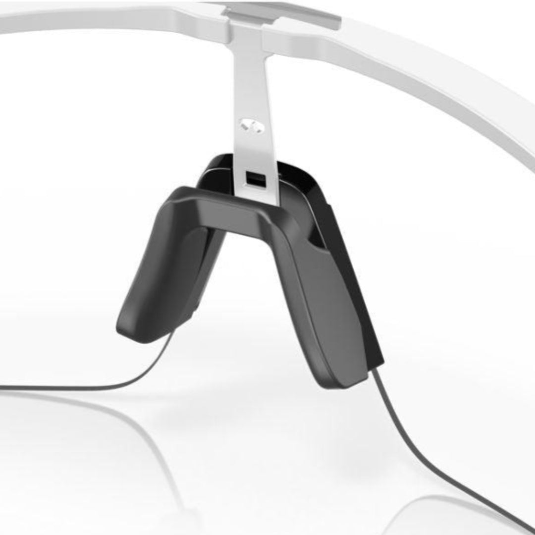 Oakley Sutro Lite (Low Bridge Fit) Matte White/Clear To Black Iridium Photochromic 0OO9463A-946319