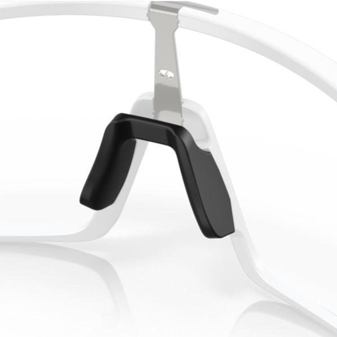 Oakley Sutro (Low Bridge Fit) Matte White/Clear To Black Iridium Photochromic 0OO9406A-940634