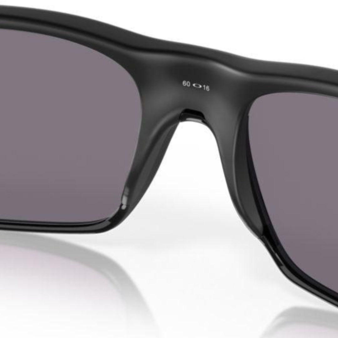 Oakley Twoface (Low Bridge Fit) Matte Black/Prizm Grey Polarized 0OO9256-925619