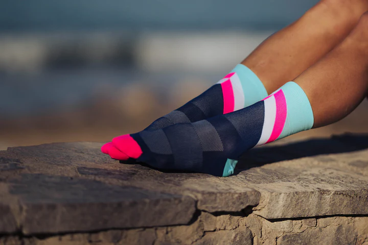 Incylence - Incylence Unisex's Ultralight High-Cut Running Socks (Apex) - Cam2 