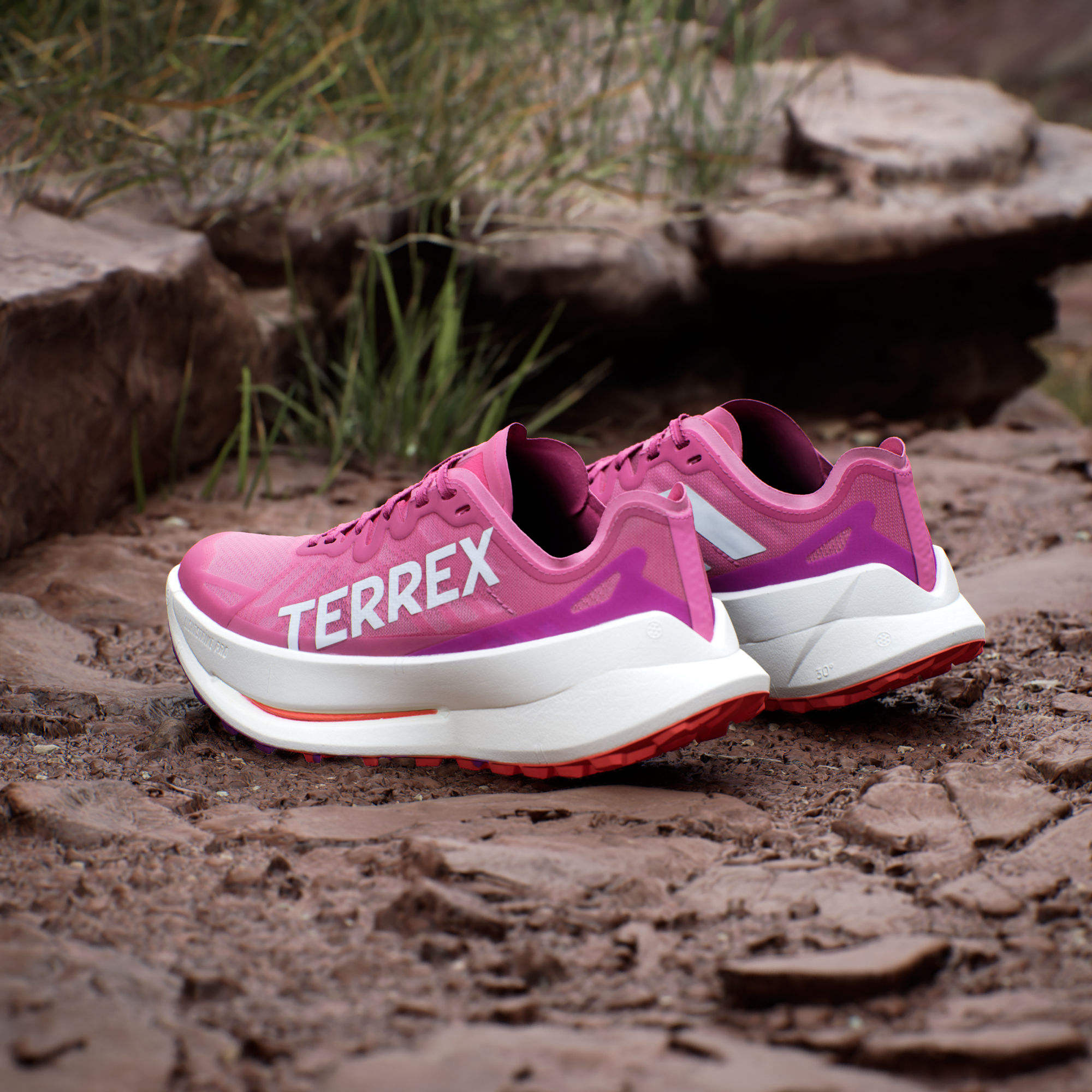 adidas speed runner